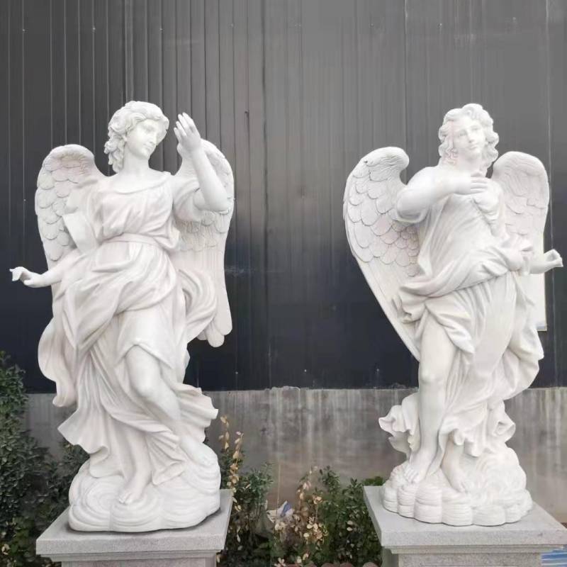 Мраморная статуя женского ангела

