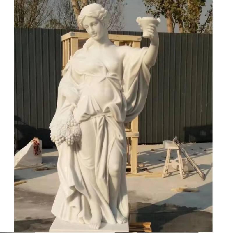 Мраморная скульптура Деметры
