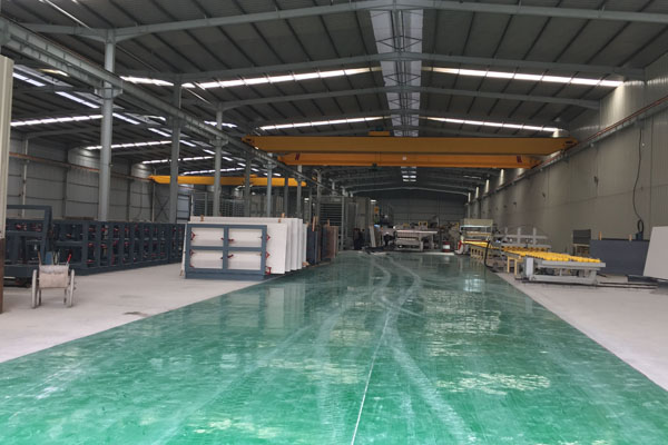 Завод по производству кварцевого камня в Китае
