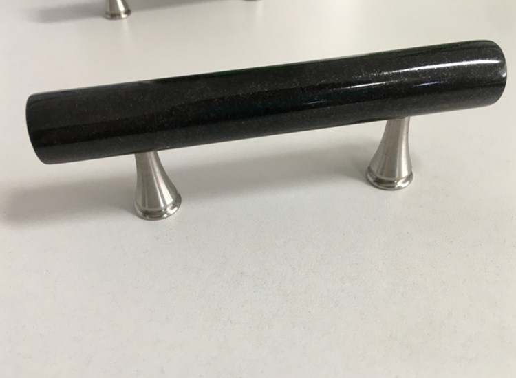 Абсолютная черная цилиндрическая каменная ручка для ящика и шкафа
