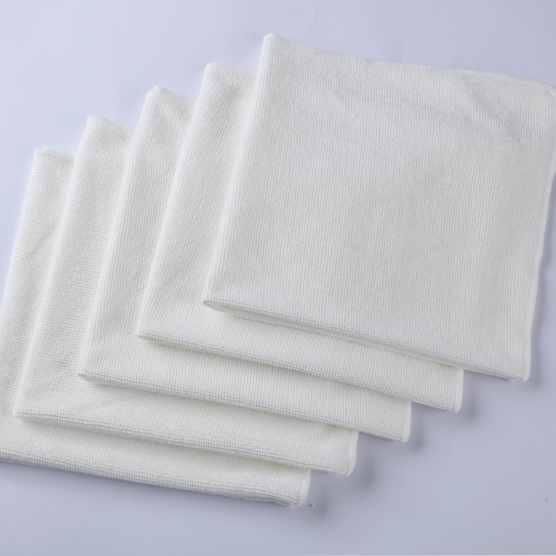 Чистящее полотенце из микрофибры для автомобилей
